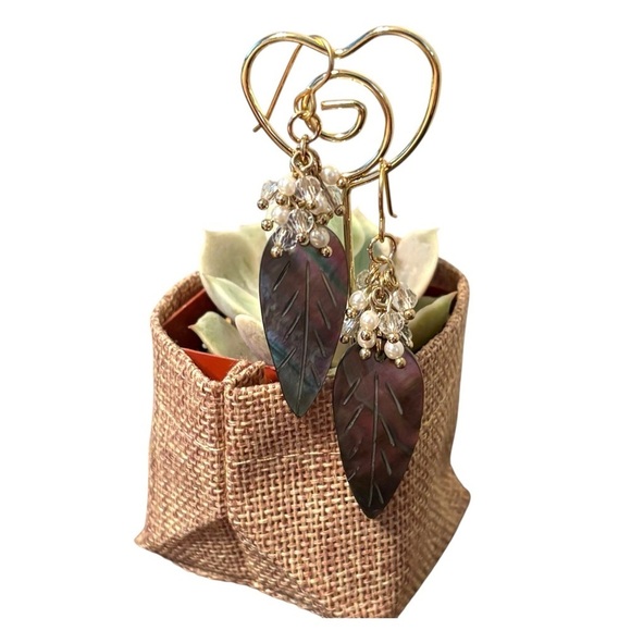 Shell Feather Charms With Glass Pearl Clusters Lightweight Earrings - Picture 2 of 6